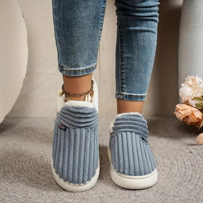 Lola | Cozy Unisex Slippers